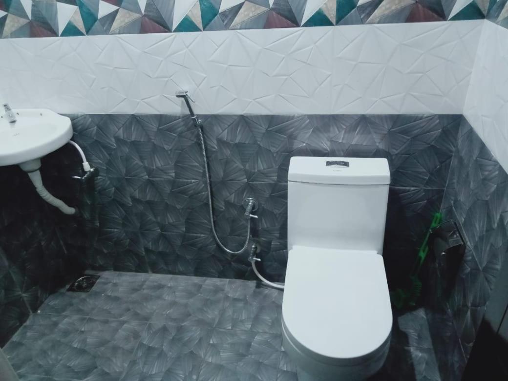 Karma Homestay Mundrothuruth Phòng bức ảnh